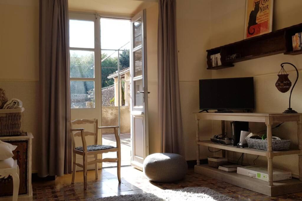St Jean Du Gard : Spacious Apartment With Use Of Pool Saint-Jean-du-Gard Ngoại thất bức ảnh