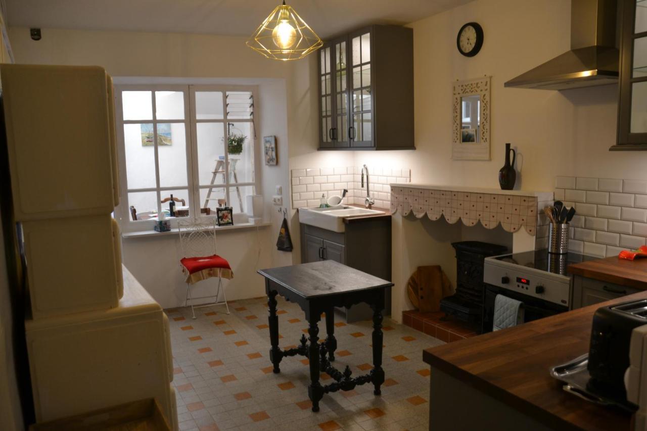 St Jean Du Gard : Spacious Apartment With Use Of Pool Saint-Jean-du-Gard Ngoại thất bức ảnh