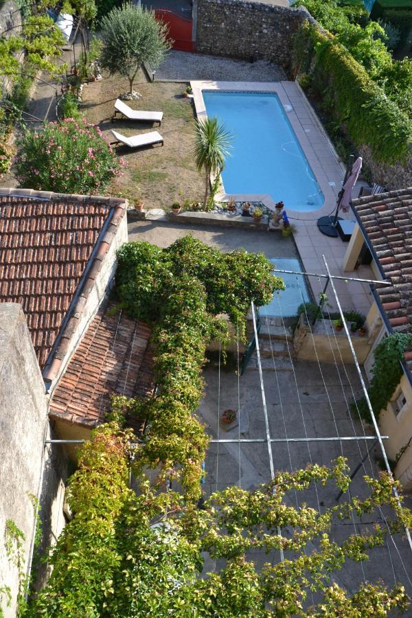 St Jean Du Gard : Spacious Apartment With Use Of Pool Saint-Jean-du-Gard Ngoại thất bức ảnh